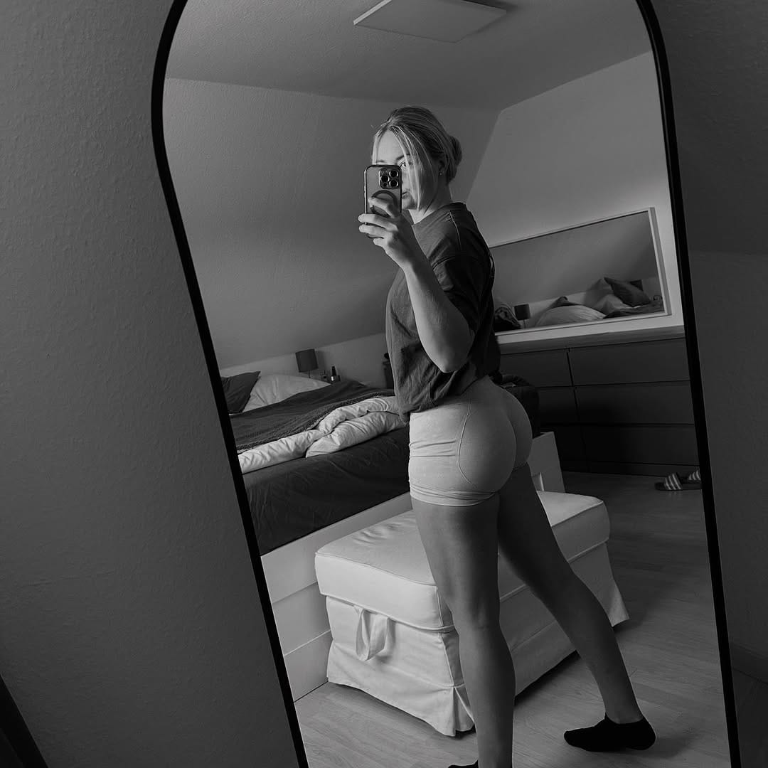 Post 6 by Caliena on Instagram (image)