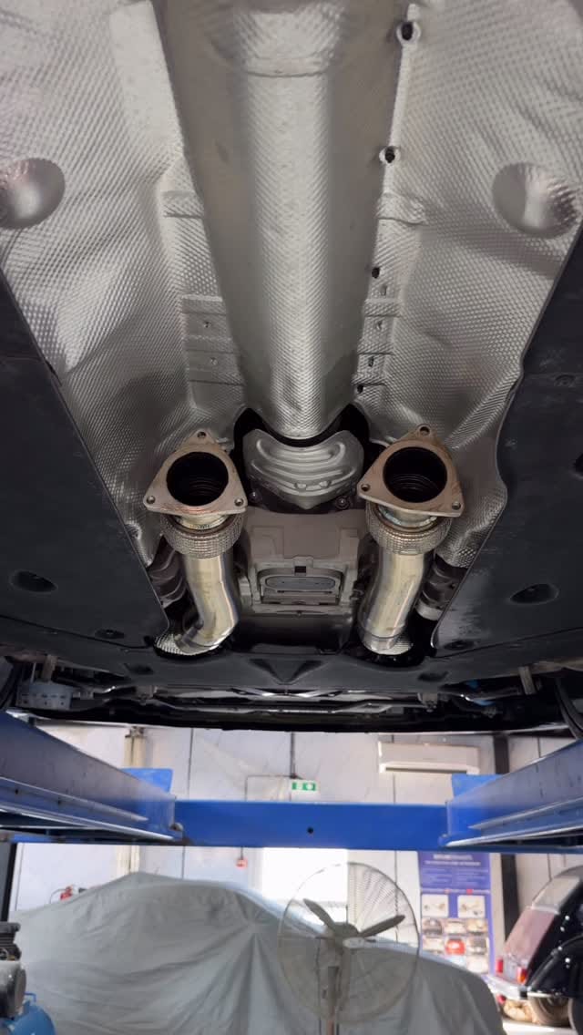 Post 8 by FOX SKYLINE EXHAUSTS on Instagram (video)