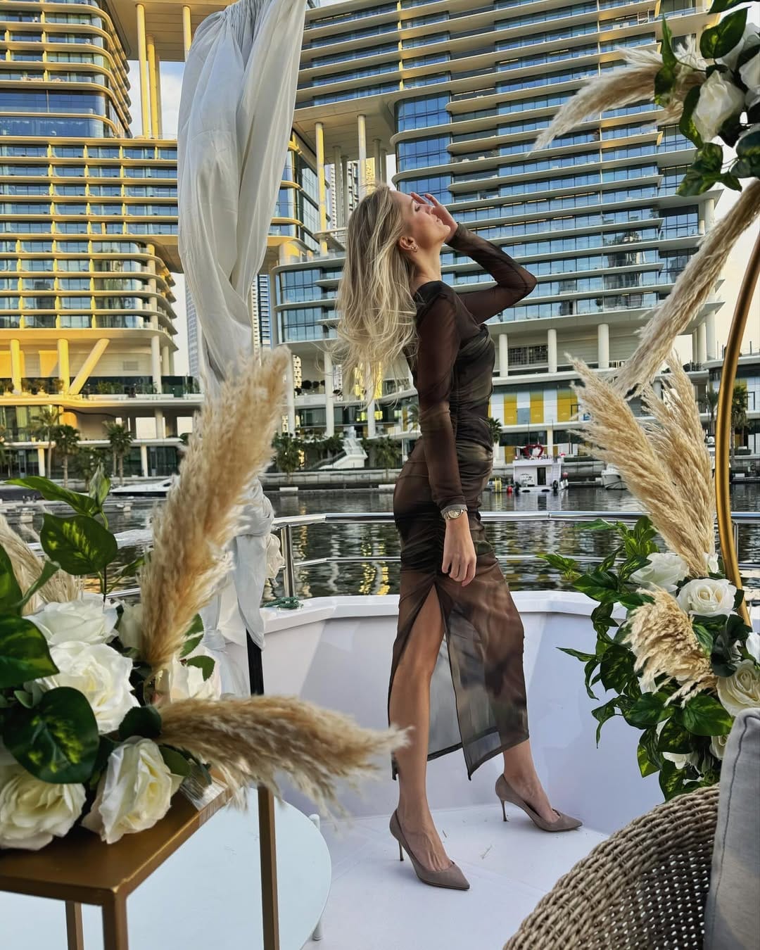 Post 9 by @dariarbc on Instagram (carousel)