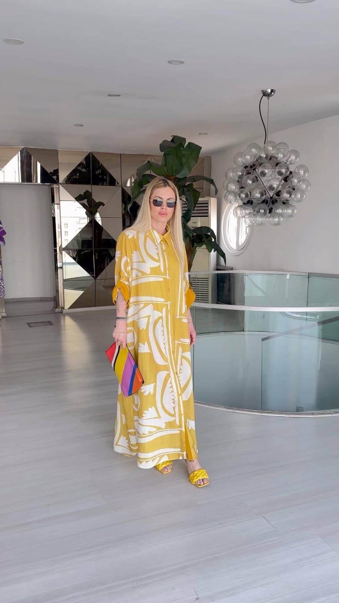 Post 10 by MELY on Instagram (video)