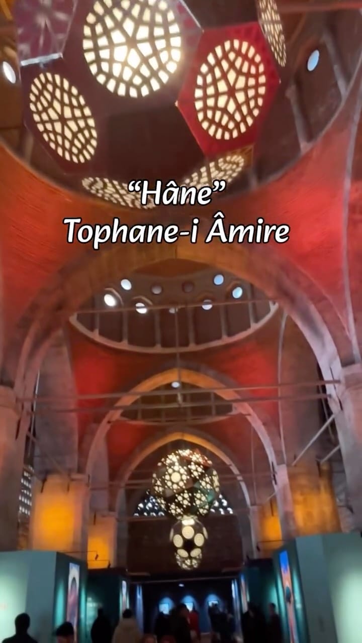 Post 2 by Ahu on Instagram (video)