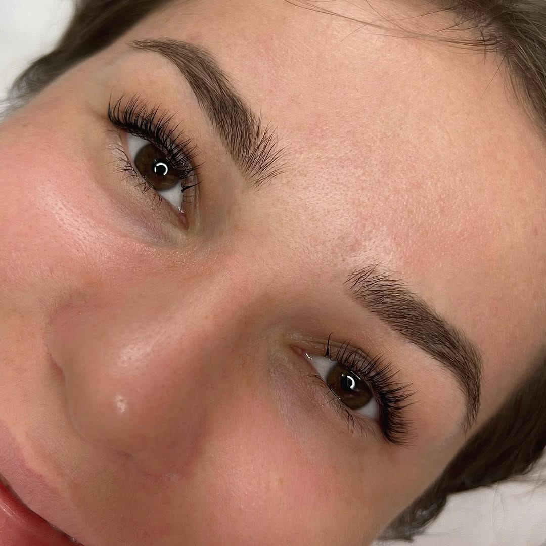 Post 5 by Dubai Lashes Extensions 🦋 on Instagram (carousel)