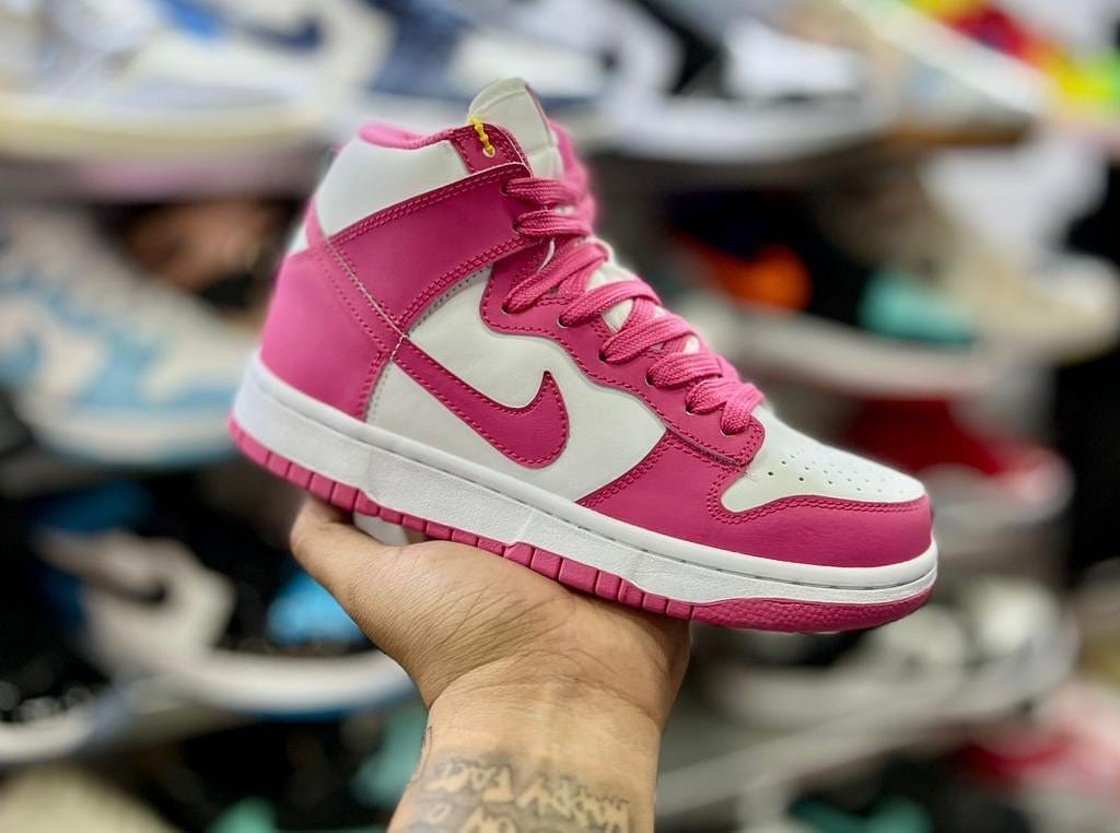 Post 3 by StyleShoes on Instagram (image)
