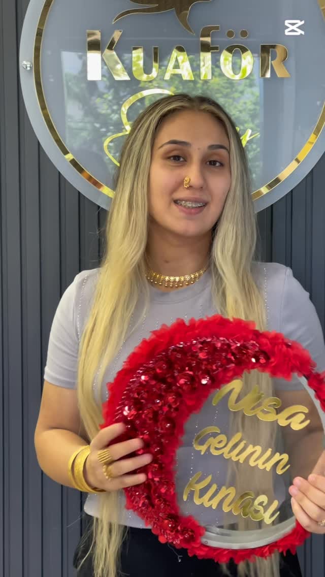 Post 9 by Kuaför SİMAY on Instagram (video)
