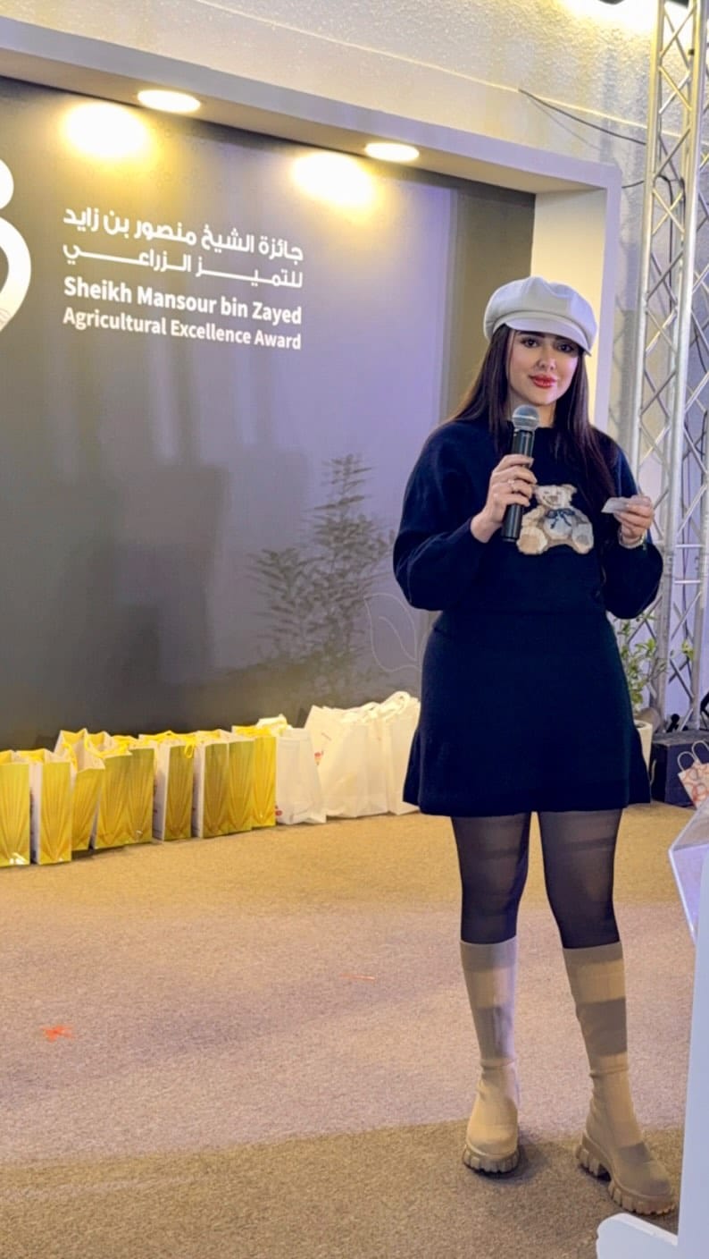 Post 6 by Yassmin Ali on Instagram (video)