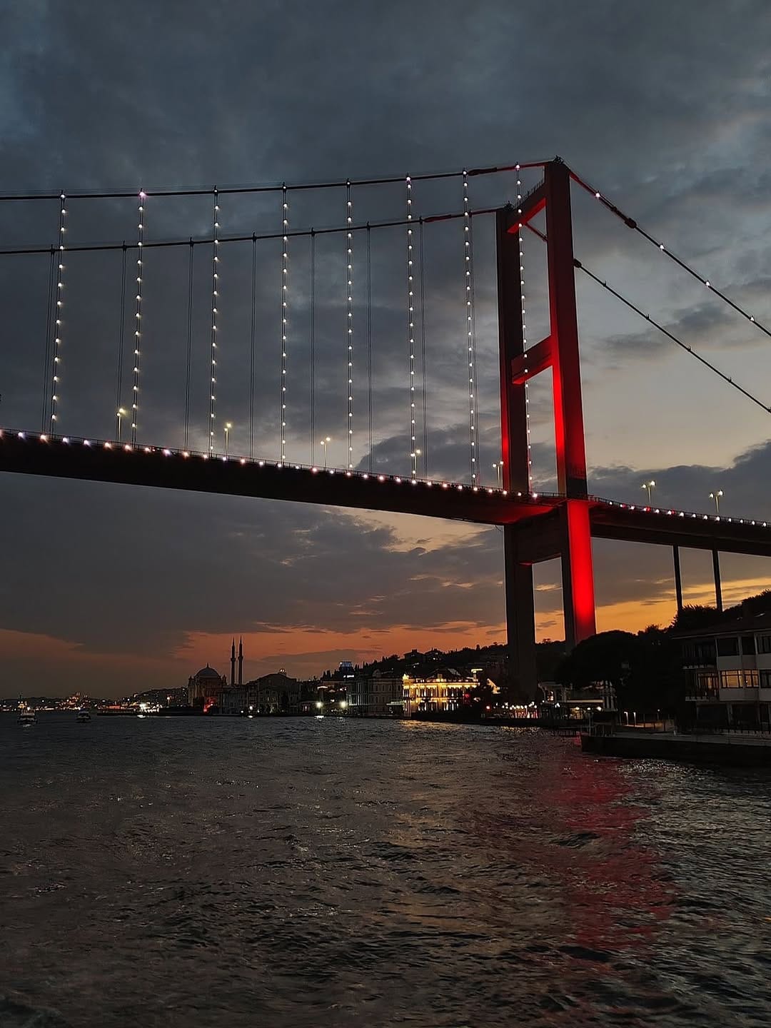 Post 1 by İstanbul Fotoğrafları️️ on Instagram (carousel)