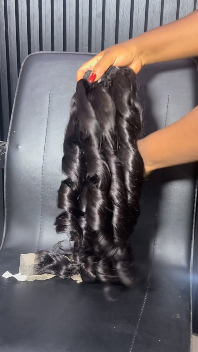 Post 10 by HUMAN HAIR/ CUSTOM MADE WIGS on Instagram (video)