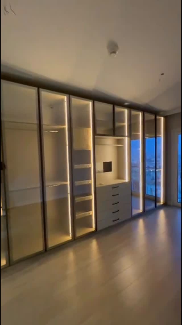 Post 3 by Reflekte Camlı Dolaplar... on Instagram (video)