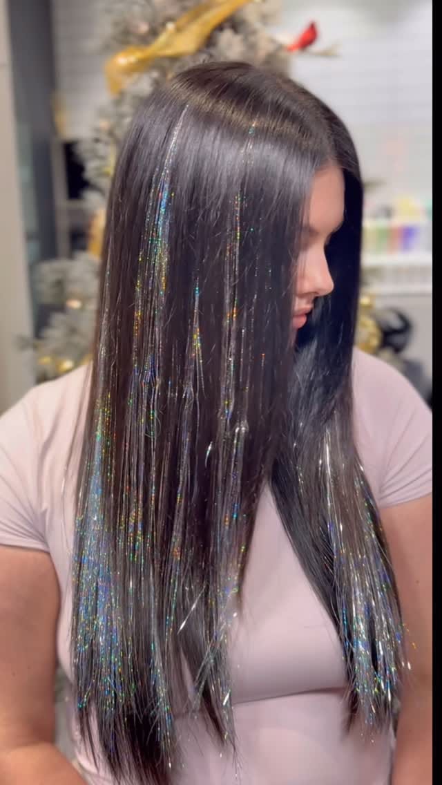 Post 7 by Extensions Kelowna Vancouver on Instagram (video)