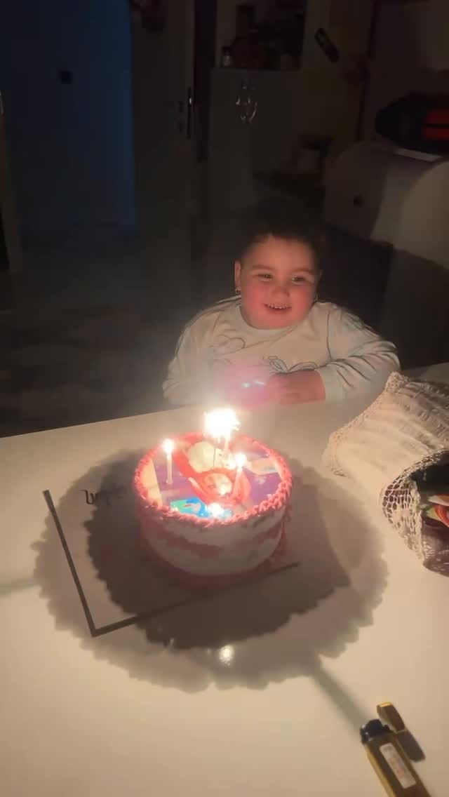 Post 2 by M£l!S $ch@f€r 𝒮𝒸𝒽𝒶𝒻𝑒𝓇 👑 on Instagram (video)