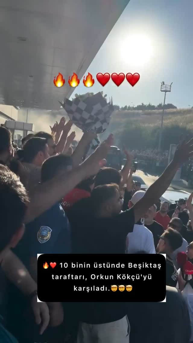 Post 4 by Besiktas_bjkmd99 on Instagram (video)