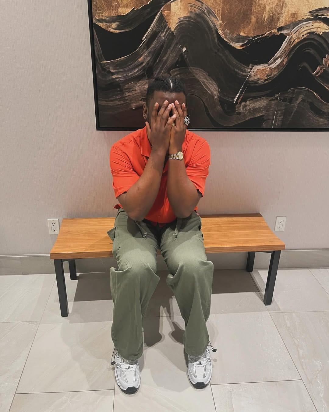 Post 6 by OLU on Instagram (image)