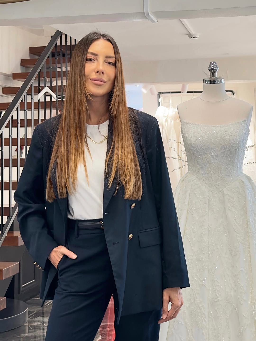 Post 5 by White House by Özge Yılmaz | GELİNLİK | WEDDING DRESS on Instagram (image)
