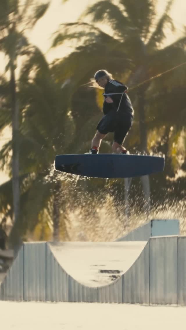 Post 4 by Clément Nadal on Instagram (video)