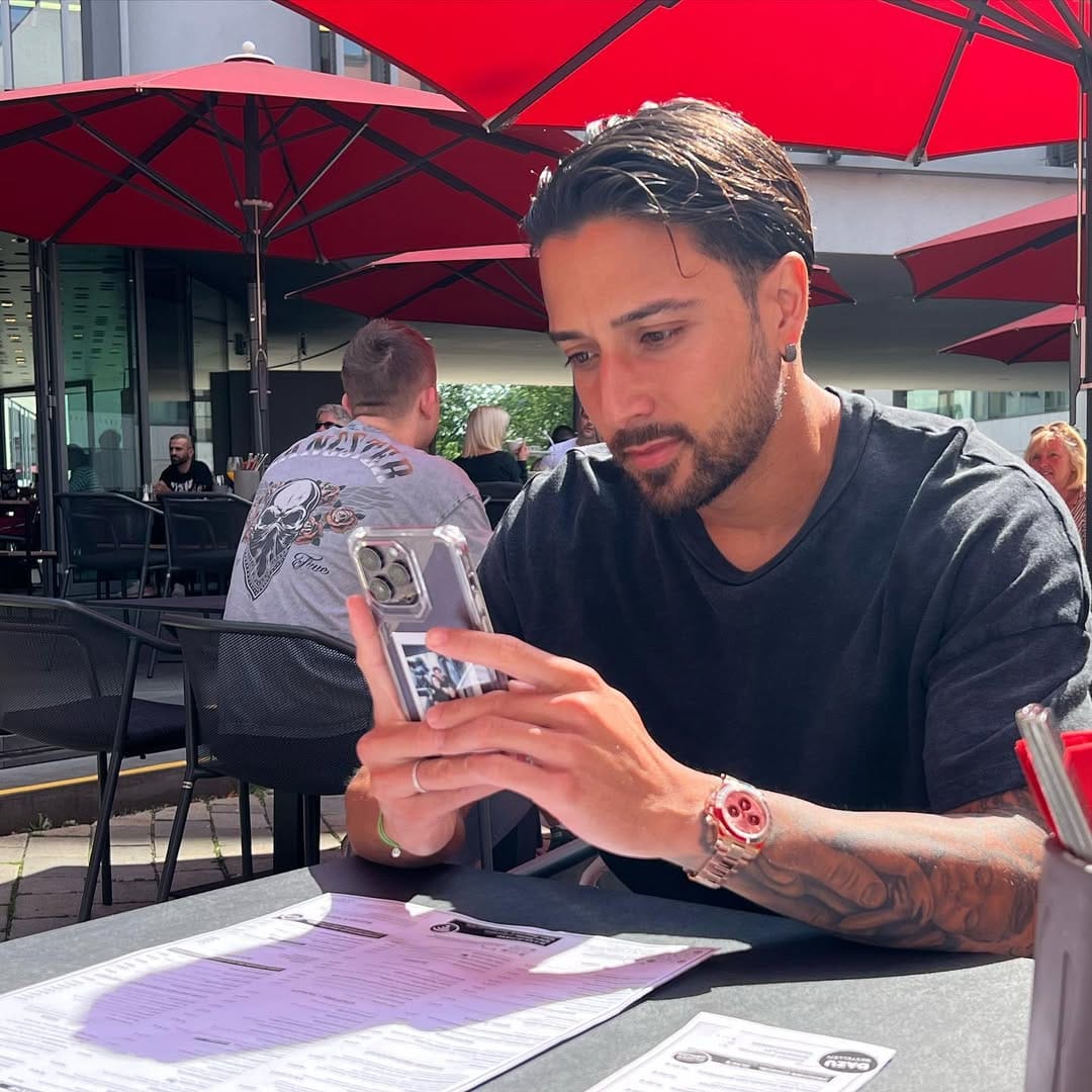 Post 10 by Tarık Çamdal on Instagram (image)