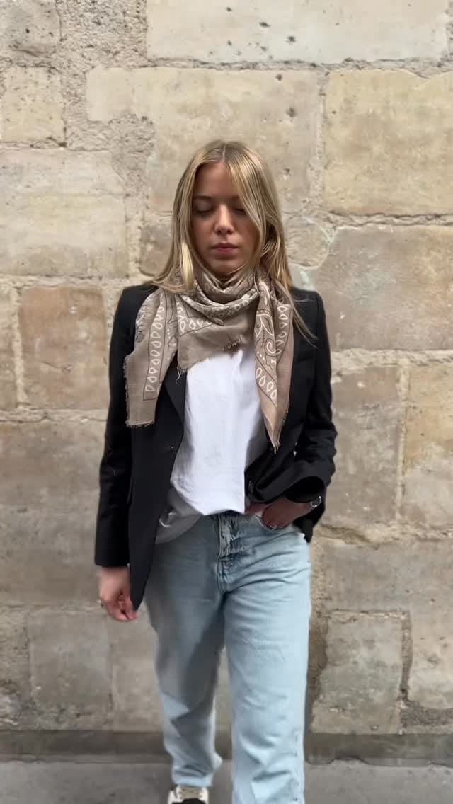 Post 3 by Mila & Joy 🖤 on Instagram (video)