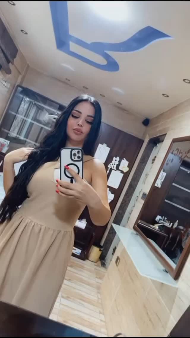Post 3 by Rafif Sakher Phiacademy / Phibrows dubai on Instagram (video)