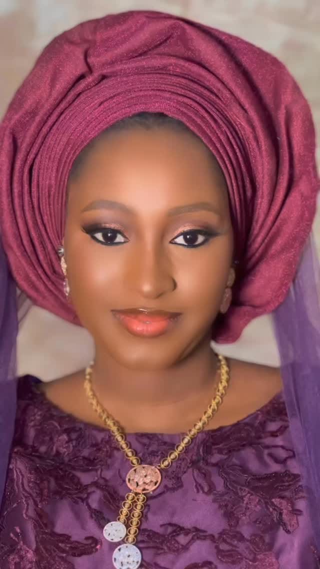 Post 6 by maraksglam_💄👄 on Instagram (video)