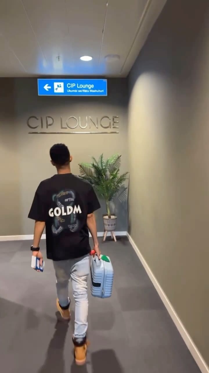 Post 10 by Ormy lee on Instagram (video)