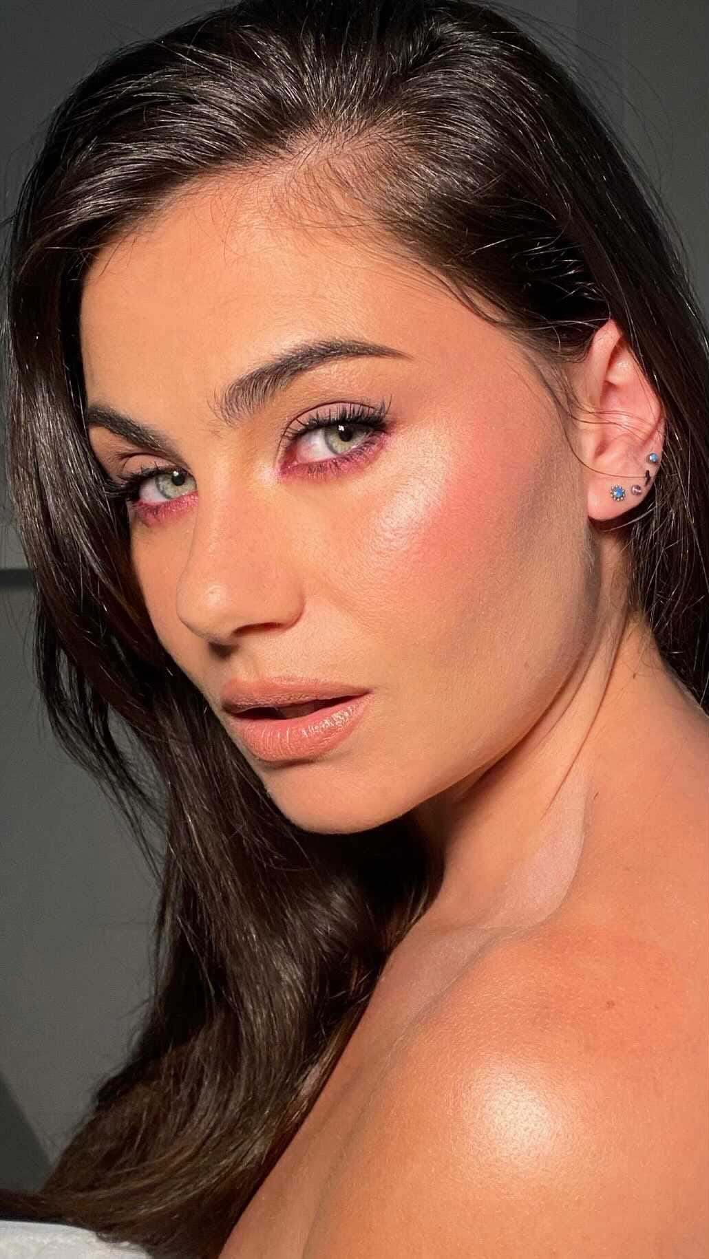 Post 3 by 𝐿𝑈𝐶𝐼𝐴  𝑀𝑂𝐿𝐼𝑁𝐴 on Instagram (video)