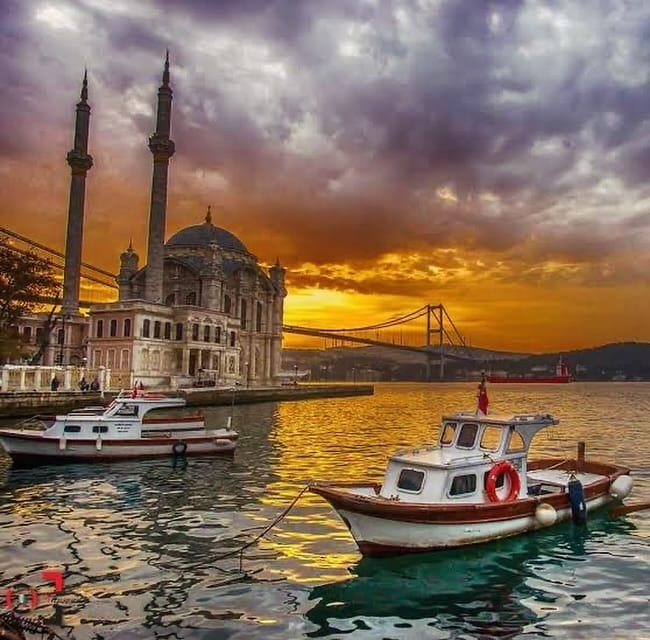 Post 2 by Saliha Halat on Instagram (image)