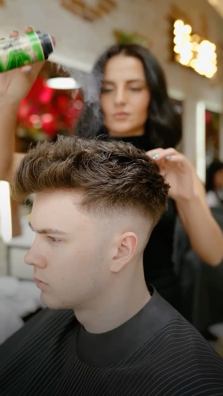 Post 6 by M A N O 🤴 on Instagram (video)