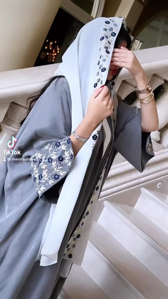 Post 4 by Mem-fashion88 on Instagram (video)