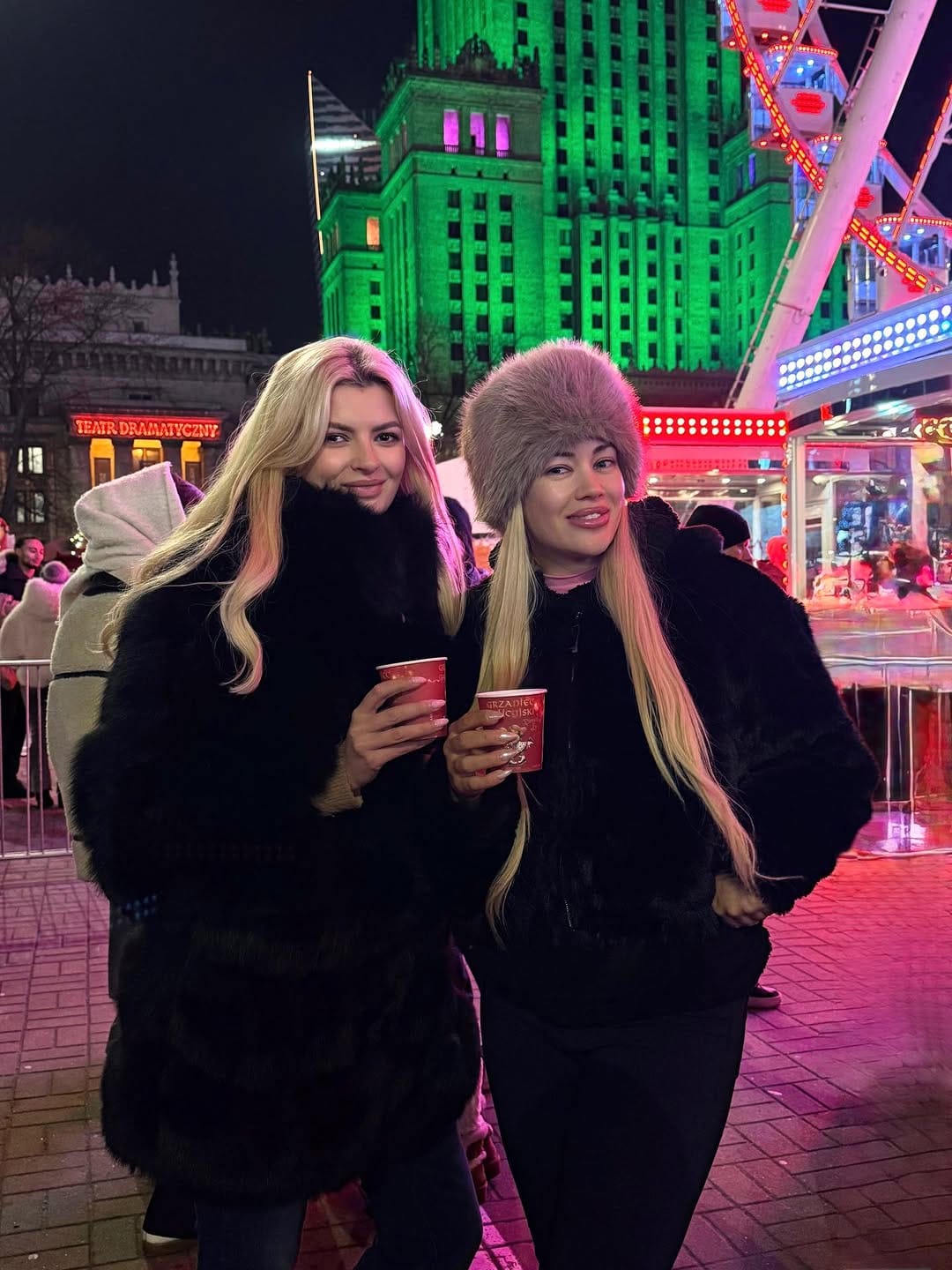 Post 10 by Alexandra on Instagram (carousel)