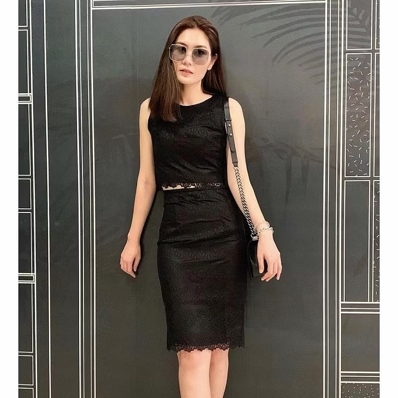 Post 6 by POPPY-PUPPY BANGKOK ( Since 2011 ) Classy & Elegant Style on Instagram (carousel)