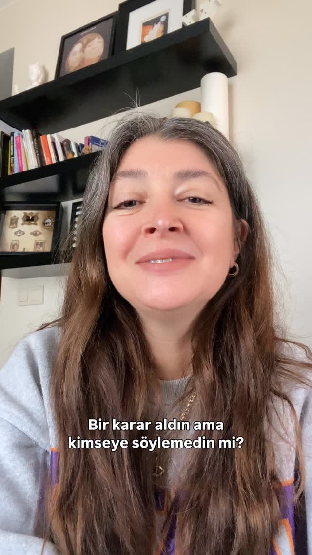 Post 2 by 𝓨𝓪𝓼𝓮𝓶𝓲𝓷 𝓞𝓻𝓶𝓪𝓷 on Instagram (video)