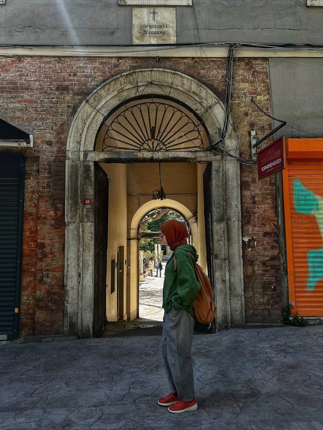 Post 8 by Bedia Memişoğlu on Instagram (carousel)