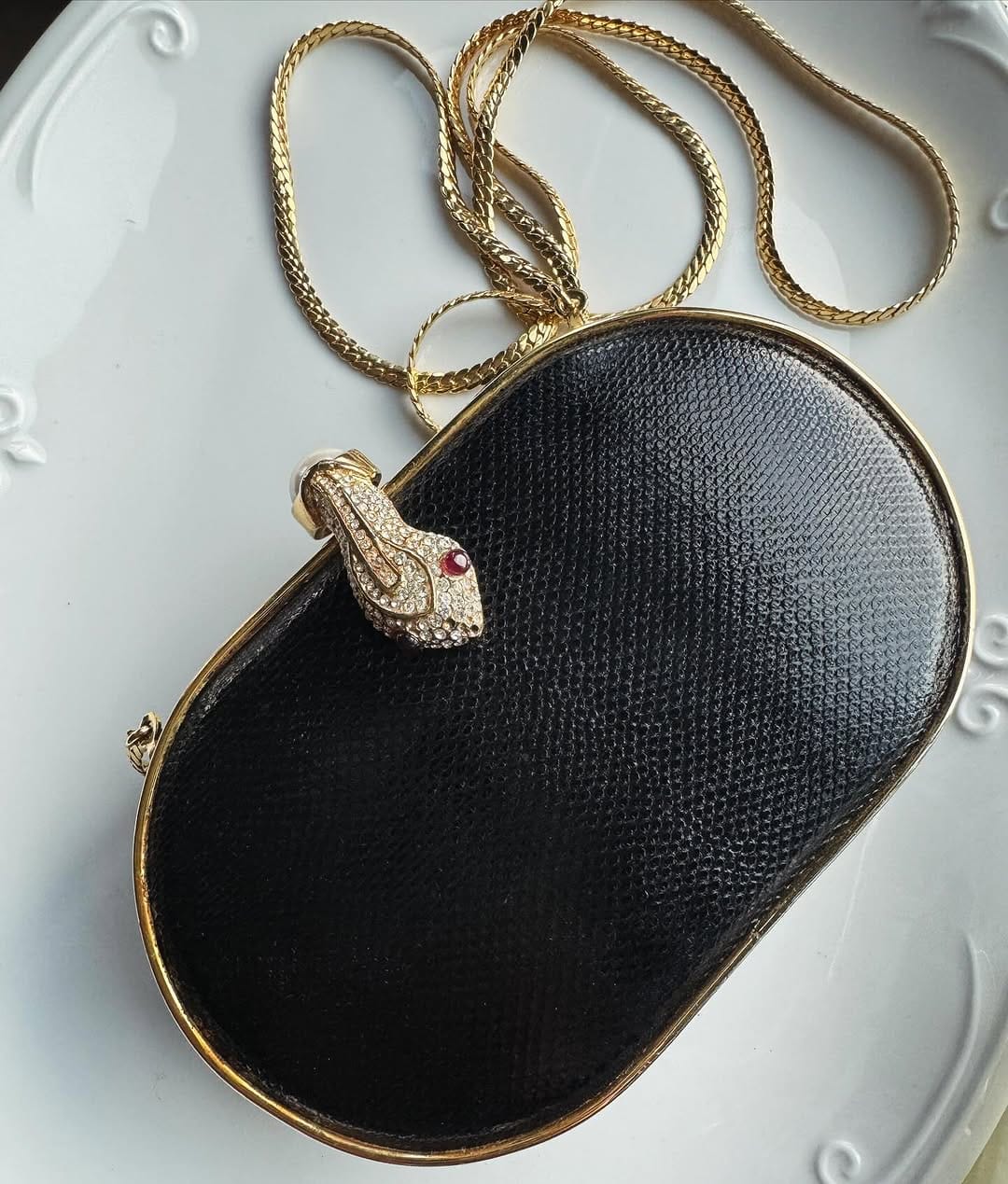 Post 5 by Evocative Thread  Treasures on Instagram (carousel)