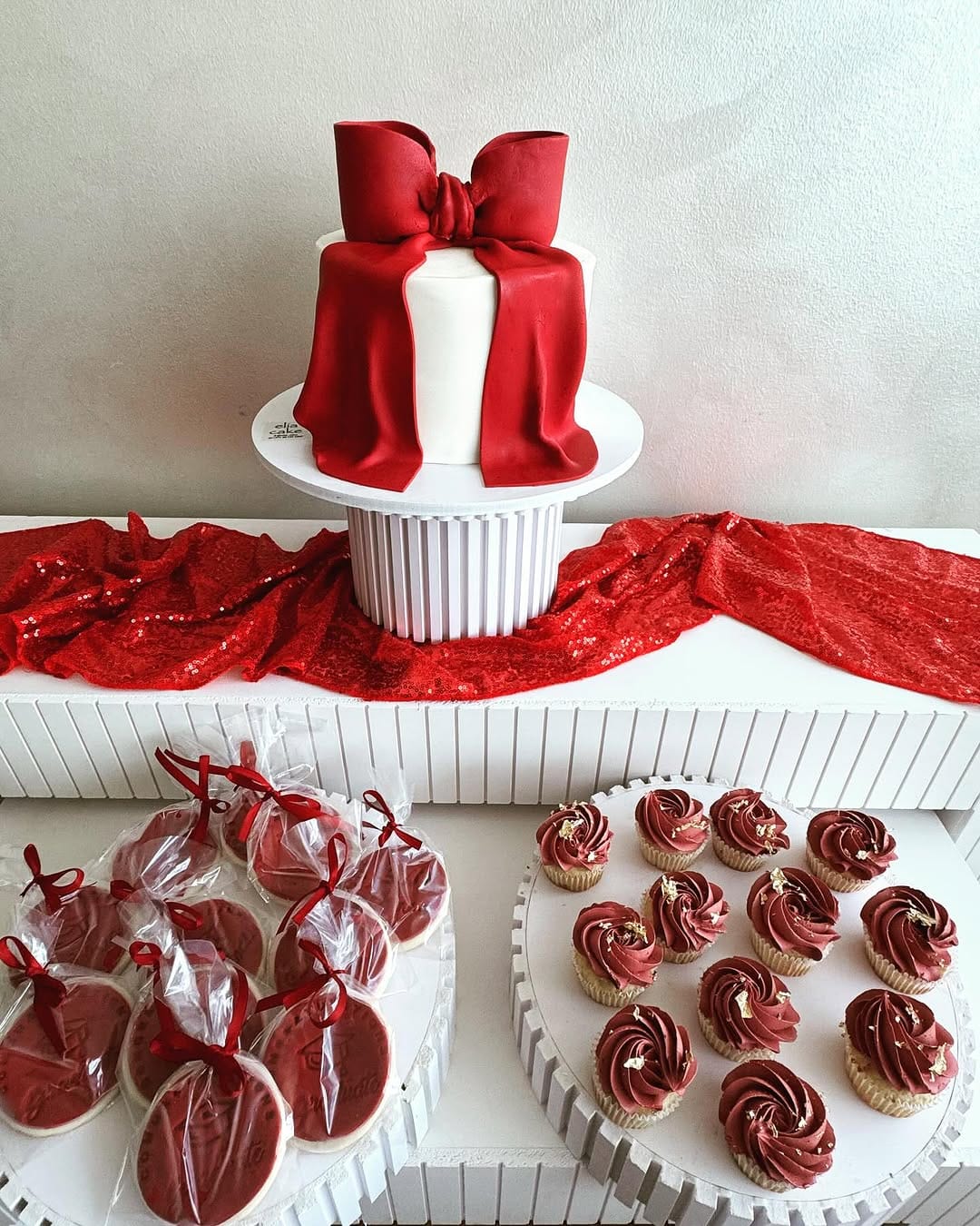 Post 5 by Elia cake 🇦🇪 appointment only on Instagram (carousel)