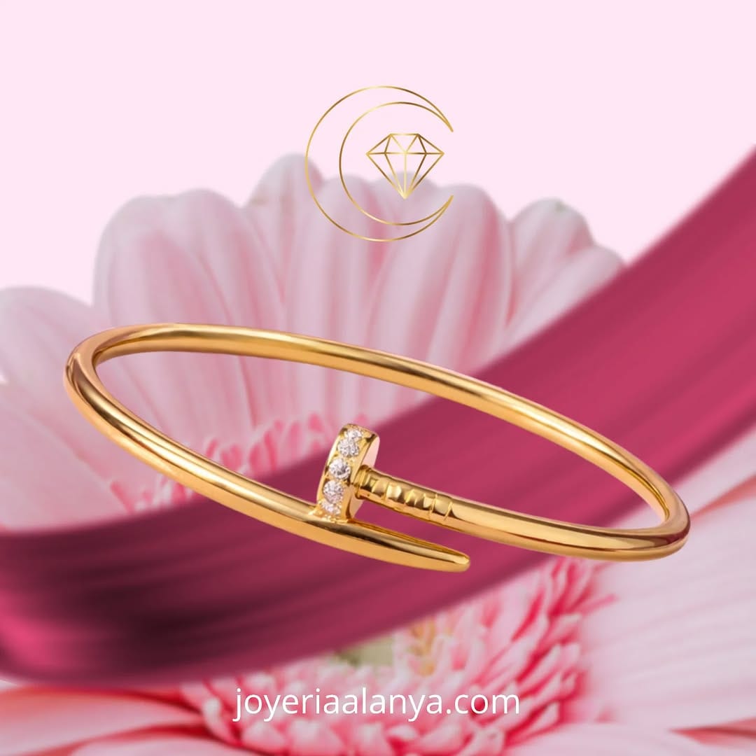 Post 2 by Alanya Joyeria on Instagram (image)