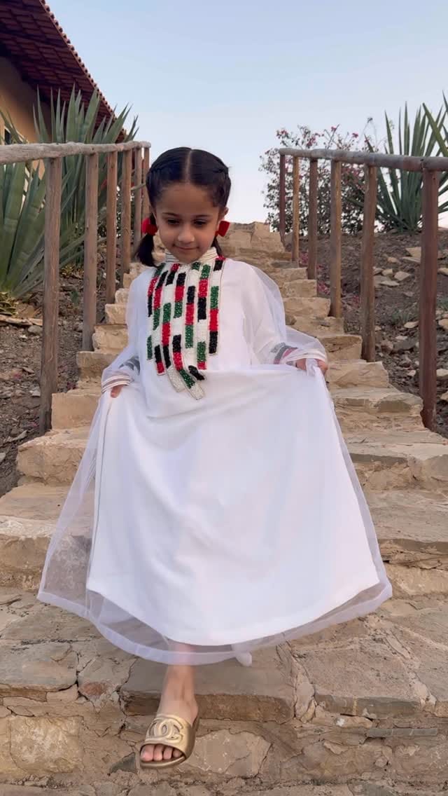 Post 1 by 🇦🇪HAMDA on Instagram (video)