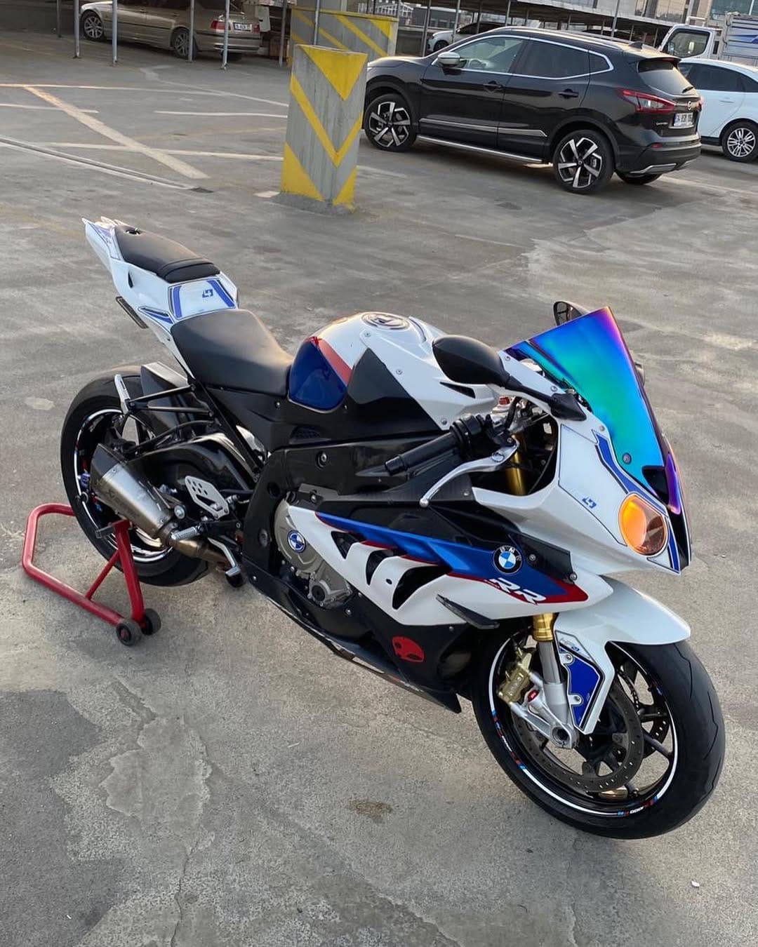 Post 9 by Rich Motor on Instagram (carousel)