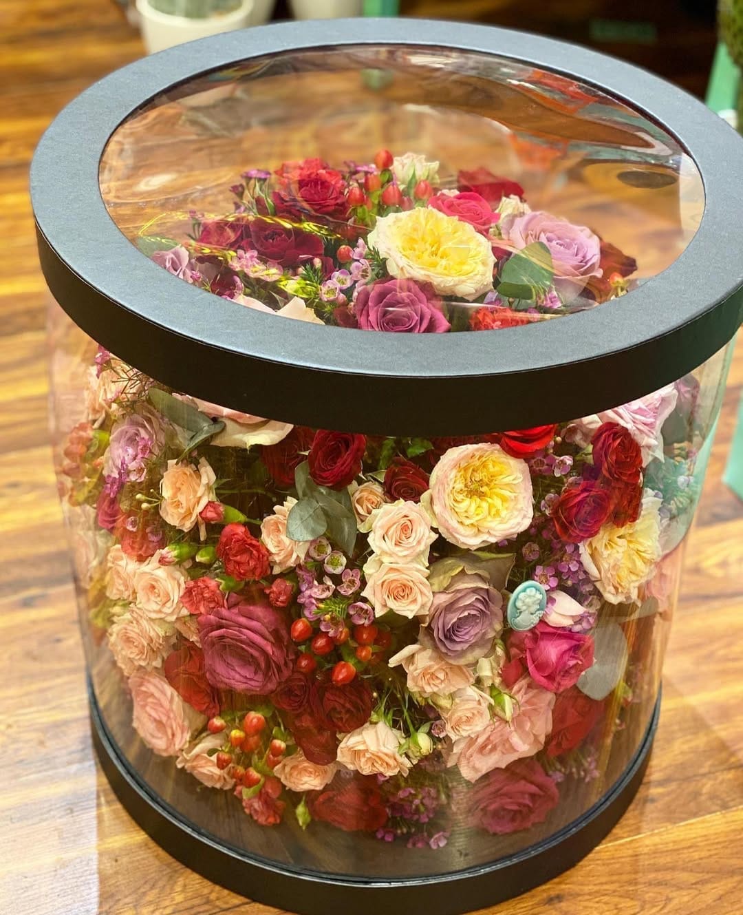 Post 10 by flowers on Instagram (image)
