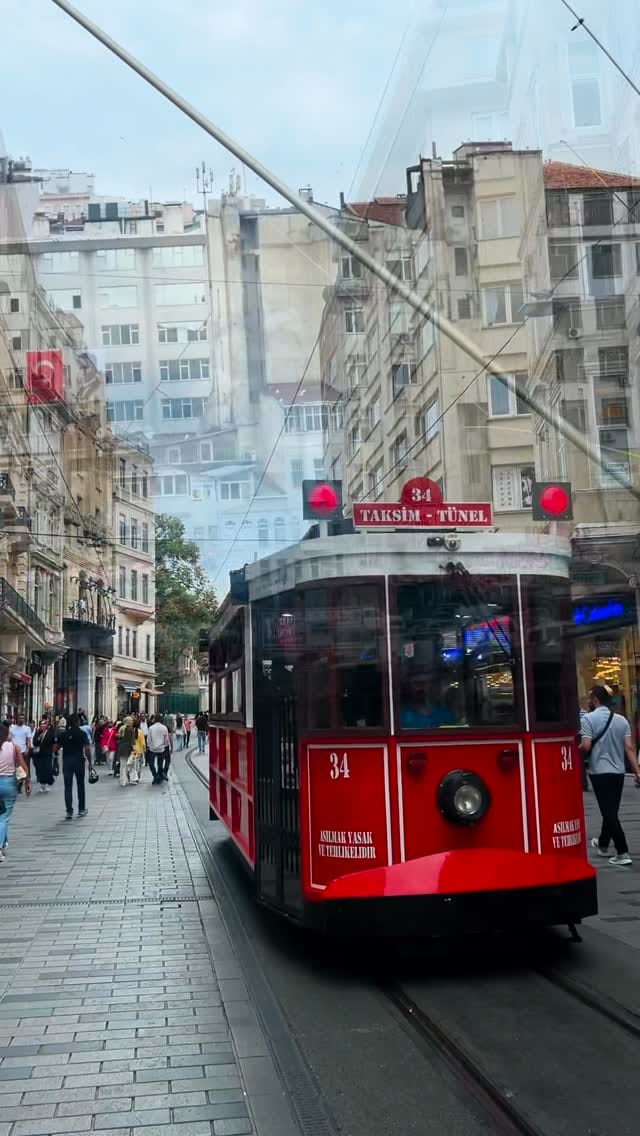 Post 3 by Hüseyin on Instagram (video)