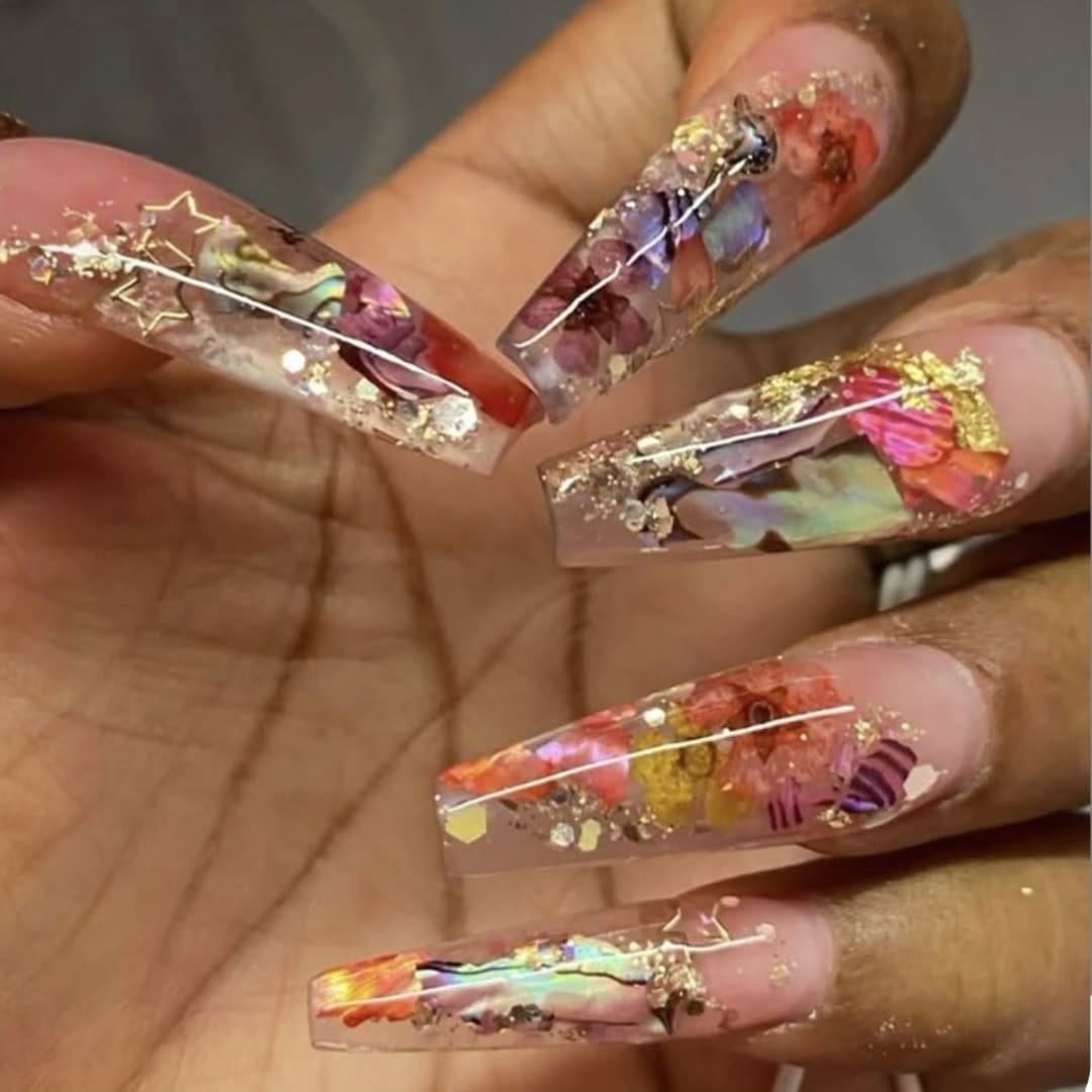 Post 5 by Marina Venger / Nail artist on Instagram (image)