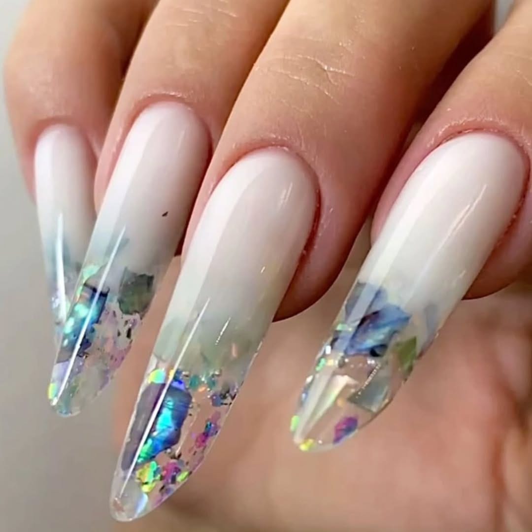 Post 6 by Marina Venger / Nail artist on Instagram (image)