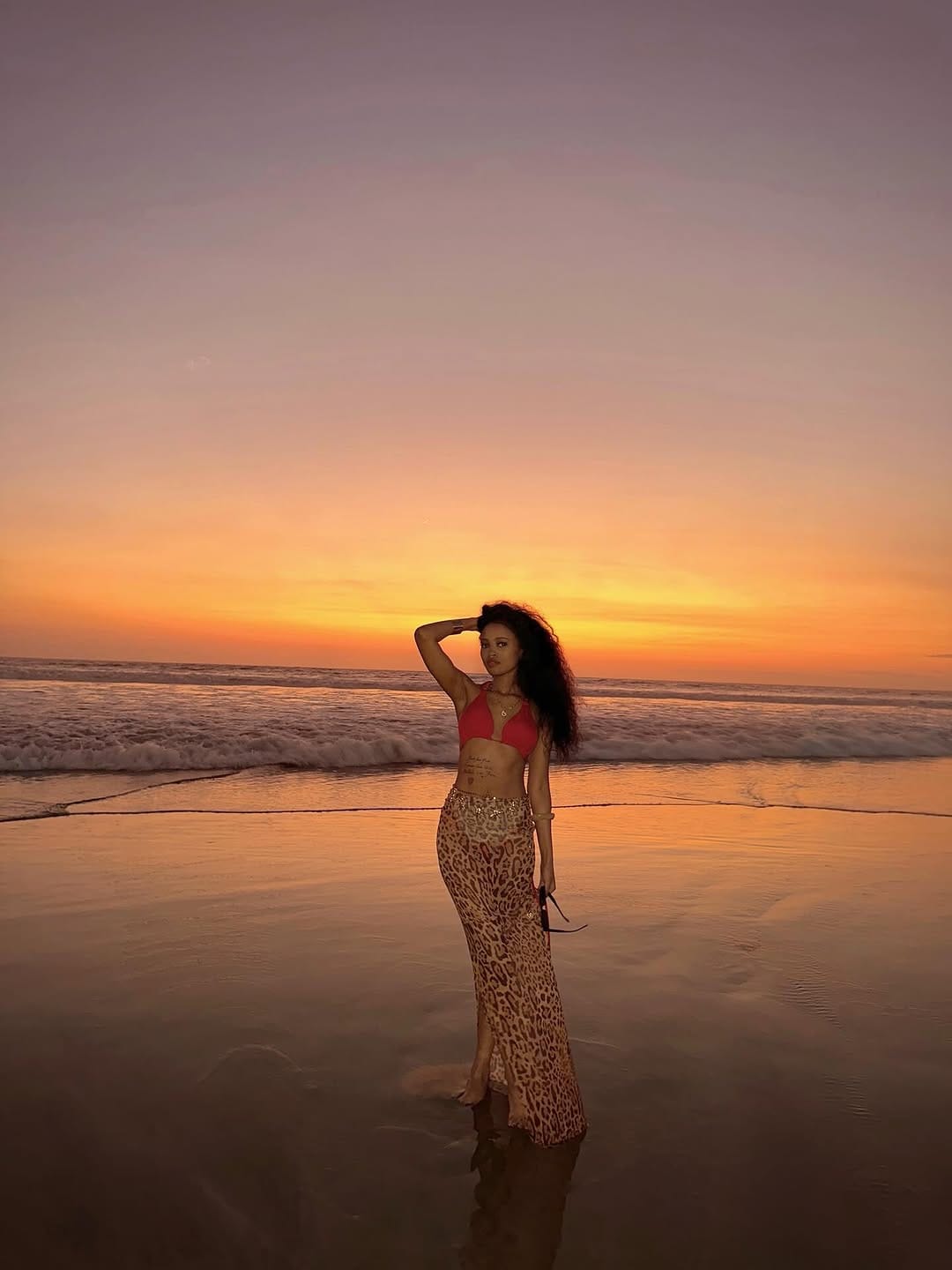 Post 5 by @olona2018 on Instagram (carousel)