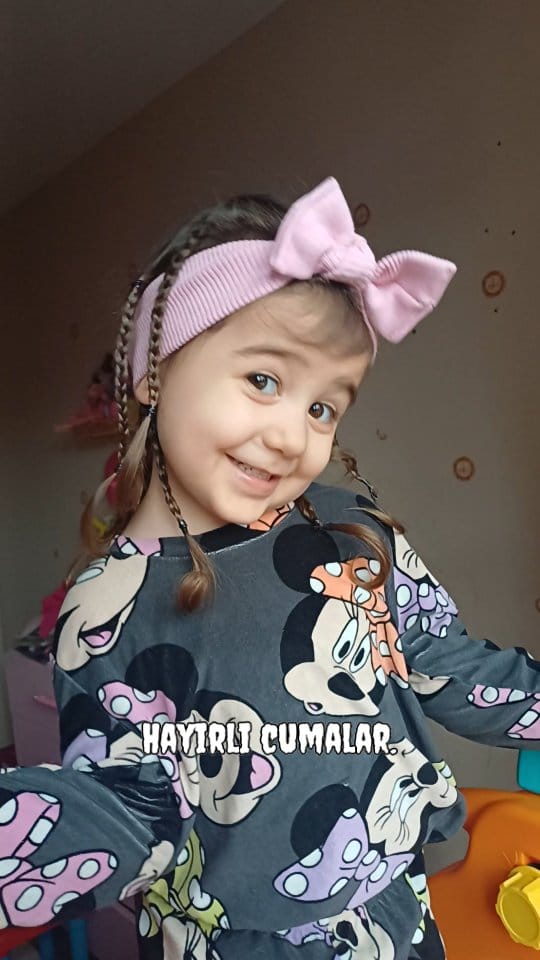 Post 4 by Ceyda Turan on Instagram (video)