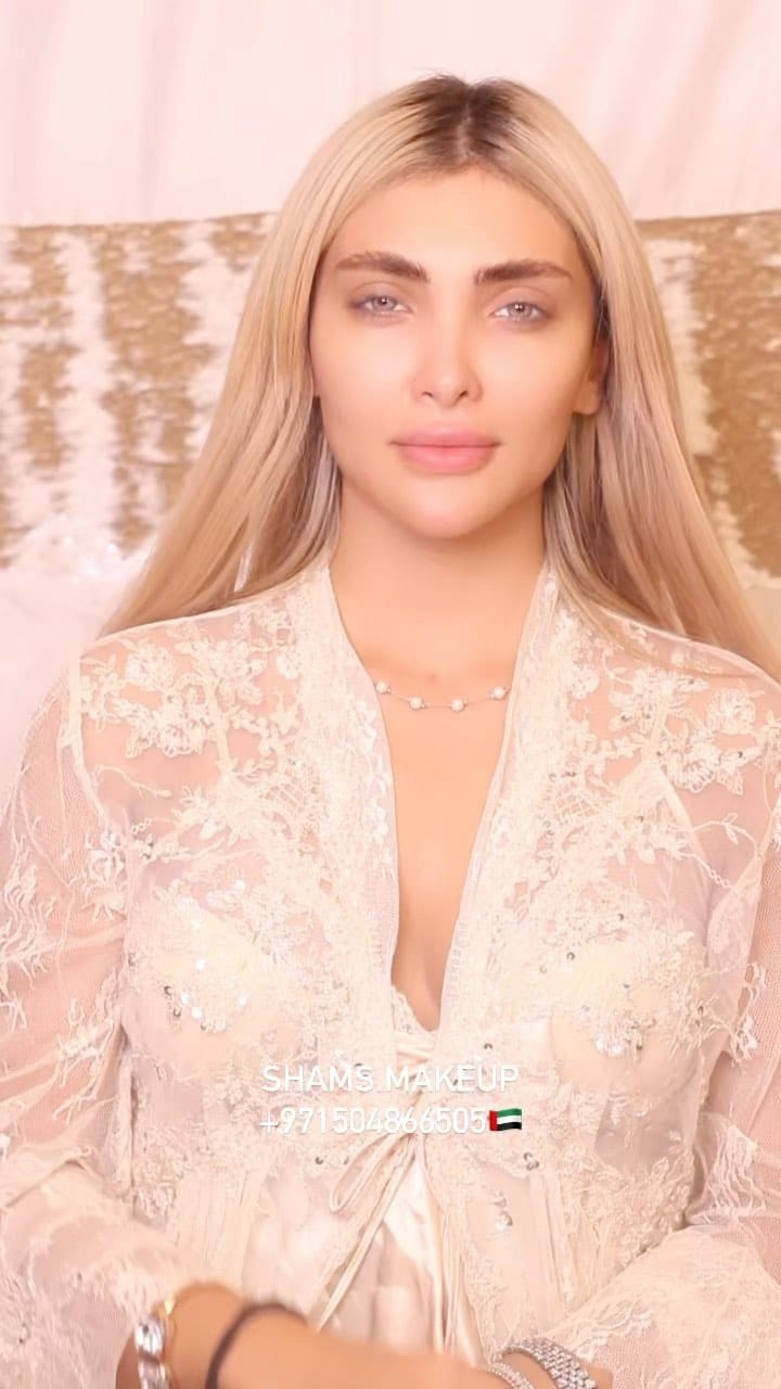 Post 4 by خبيرة التجميل الاماراتية شمسه on Instagram (video)