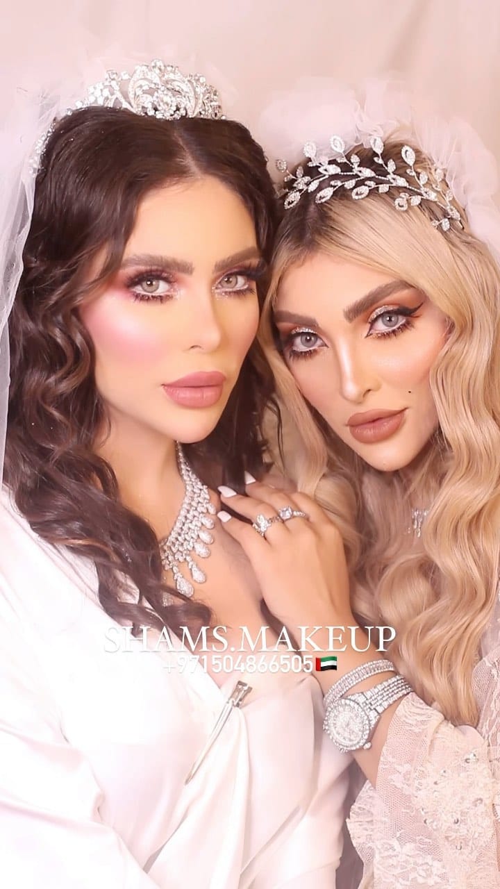 Post 5 by خبيرة التجميل الاماراتية شمسه on Instagram (video)