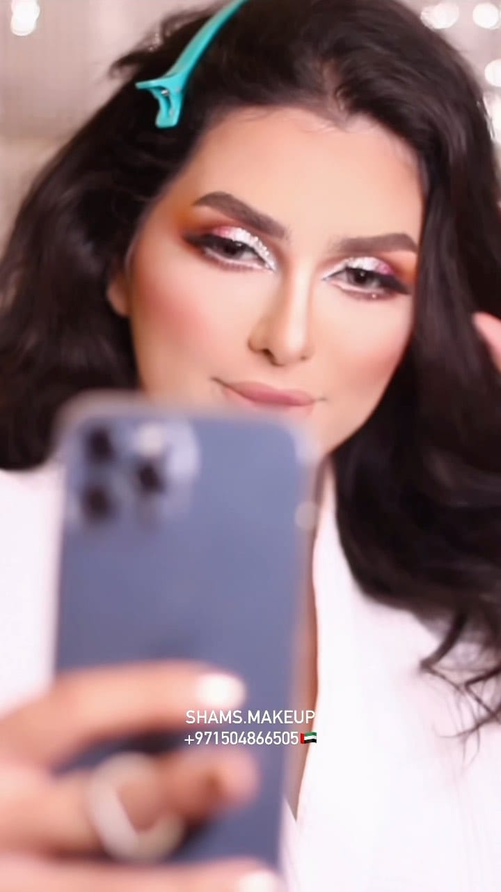 Post 2 by خبيرة التجميل الاماراتية شمسه on Instagram (video)