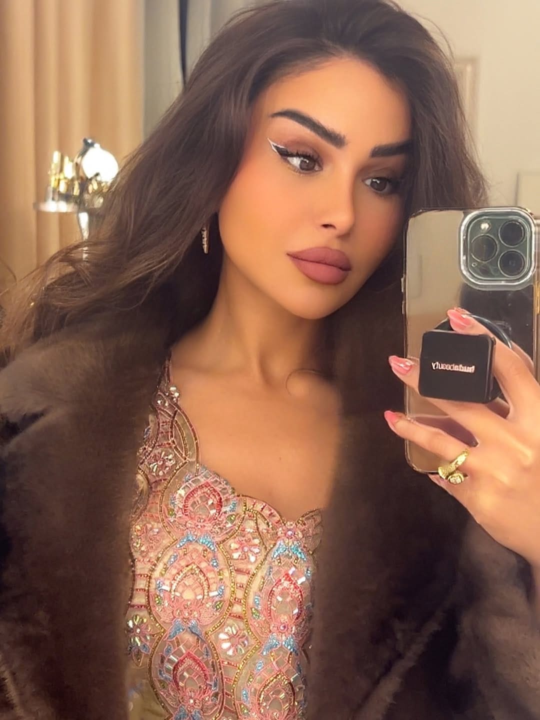 Post 7 by ꜱʜᴀᴍꜱᴀ ᴀʟ ꜱʜᴀʀɪꜰ 🇦🇪 شَـمْـسَـا الـشَّـرِيـف on Instagram (carousel)