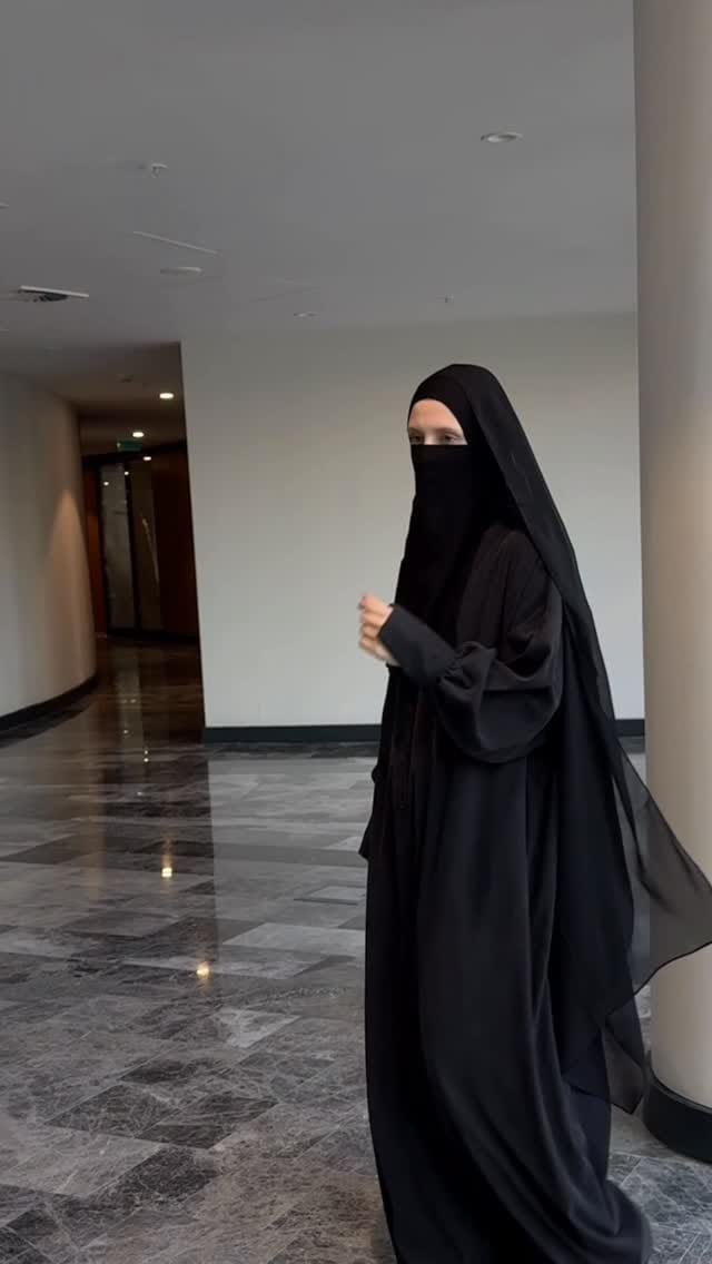 Post 4 by RUQ on Instagram (video)