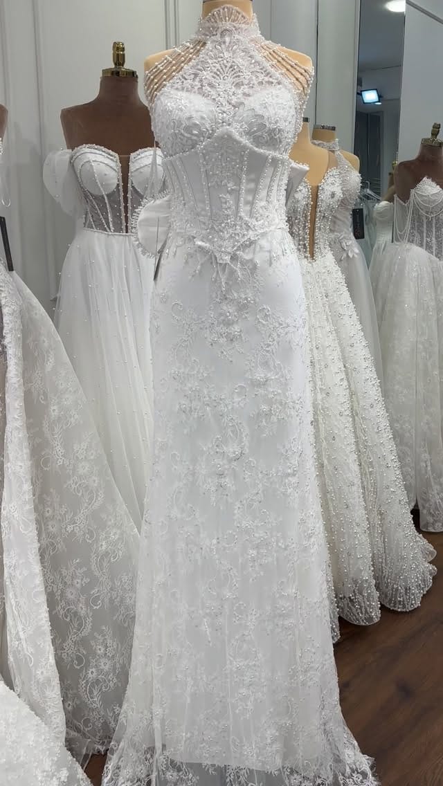 Post 6 by THE BRIDE on Instagram (video)