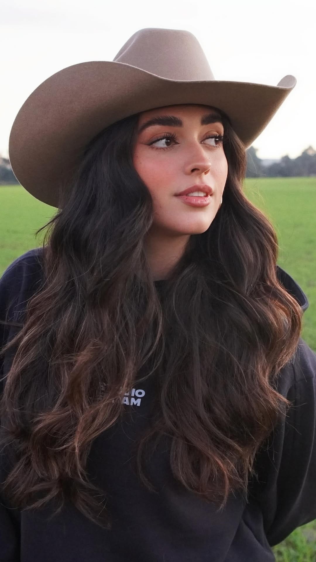 Post 3 by Ariadna Machado on Instagram (video)