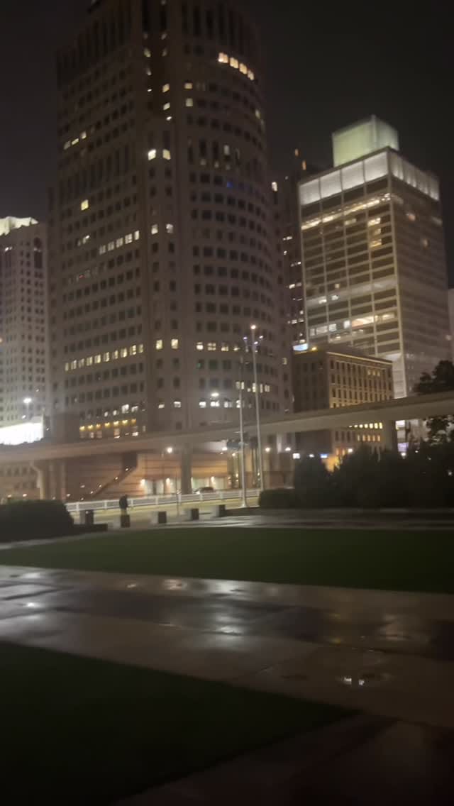 Post 1 by laila bb on Instagram (video)